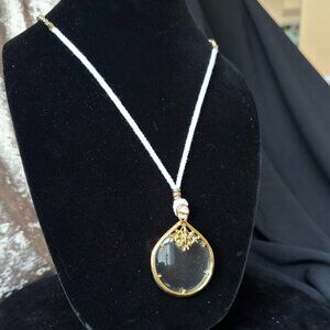Decorative Magnifying Glass Necklace Long EUC